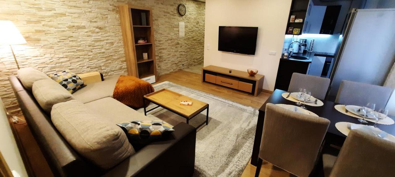 Centrum Bridge Apartment Parnu Ngoại thất bức ảnh